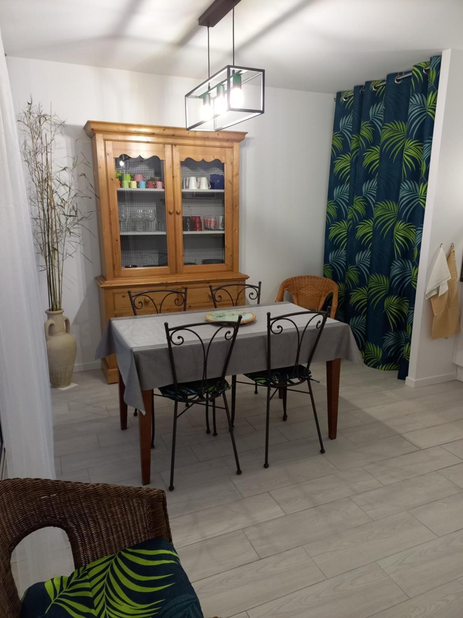 C La Belle Vie Hotel Pessac Phòng bức ảnh